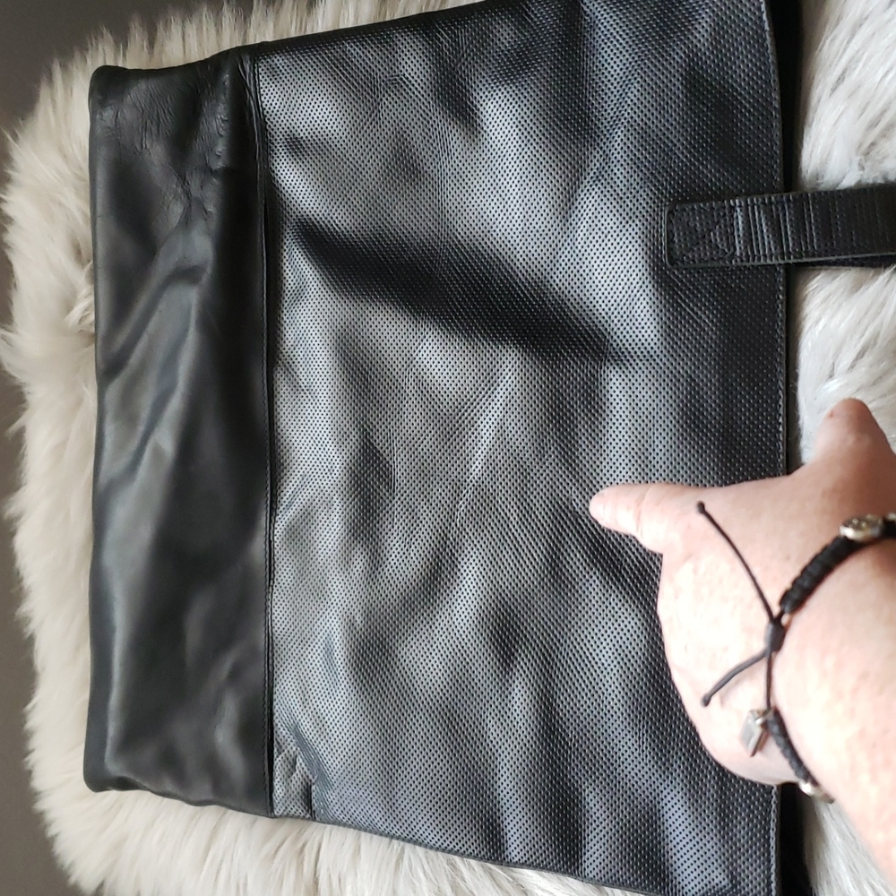 KIKO Black Hildago Leather Tote - Picture 11 of 14